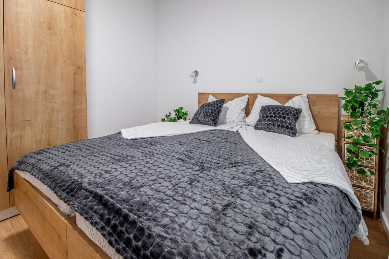 רייקה Apartments Euphoria East מראה חיצוני תמונה