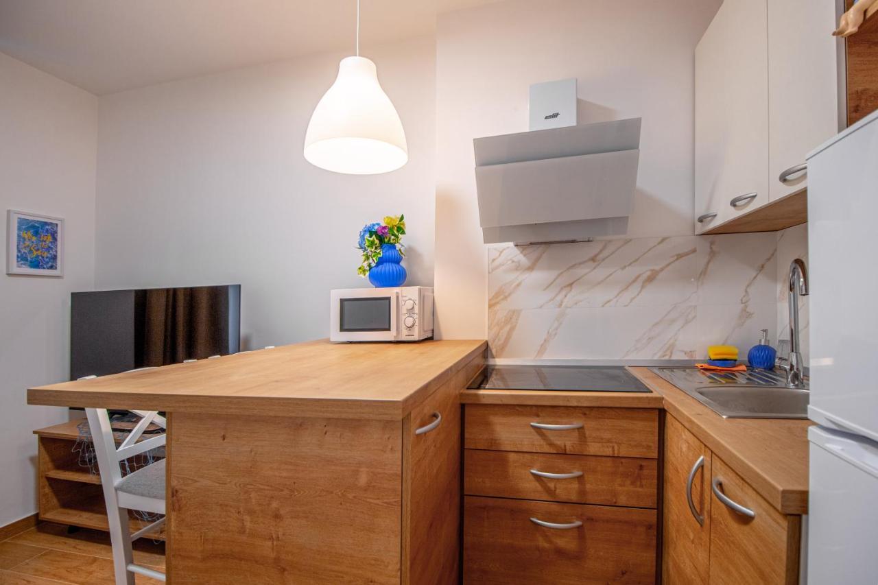 רייקה Apartments Euphoria East מראה חיצוני תמונה